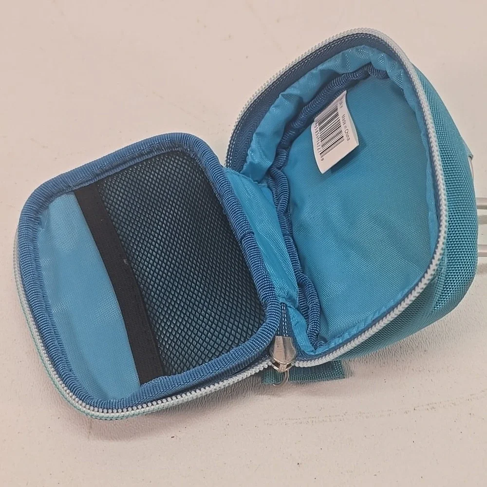 Case Logic QPB-201 Blue Soft‎ Camera Case Pouch - NWOT - Fits 4
